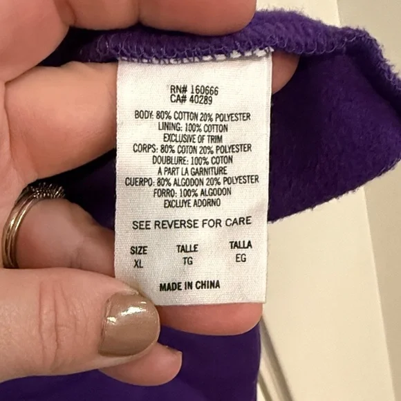 Minnesota Vikings Cropped Hoodie Womens XL Purple NFL Football Sweatshirt - Picture 7 of 7
